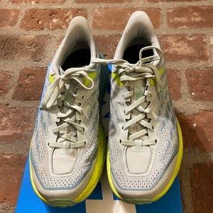 Hoka Speedgoat 5 WIDE Size 7D